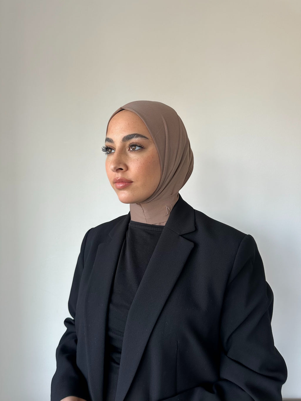 Bonnet taupe logo taupe